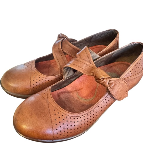 Dansko Leather Mary Janes Deidra Knot Brown Cognac Hook Loop platform Size 36 - Picture 1 of 14